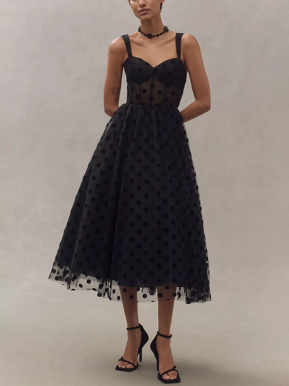 Vestido midi de lunares de corte evasé Exquisite Perfect