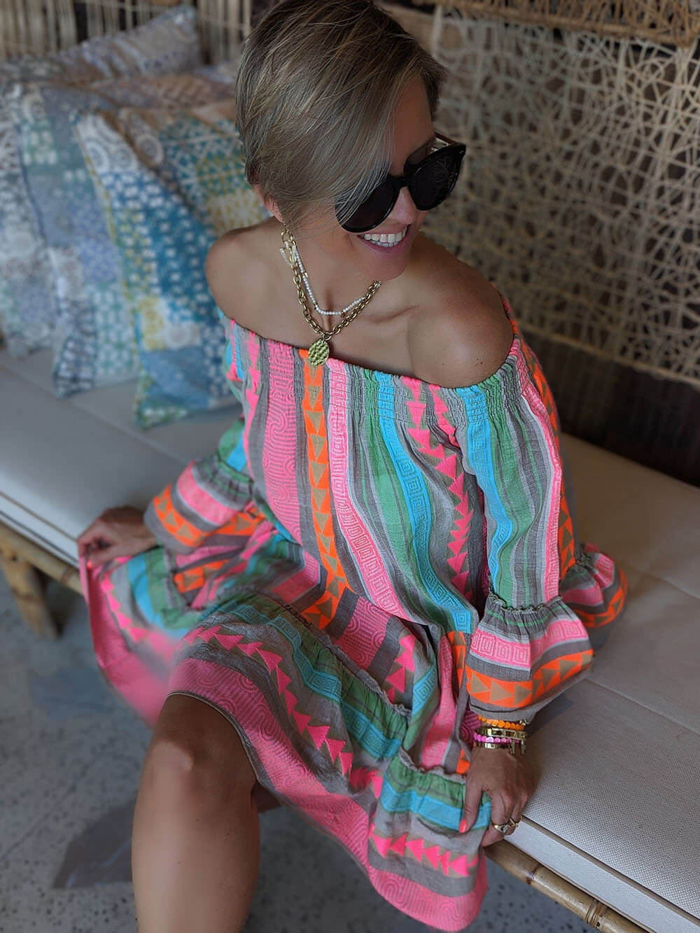 Vestido corto estampado de lino con hombros descubiertos Ethnic