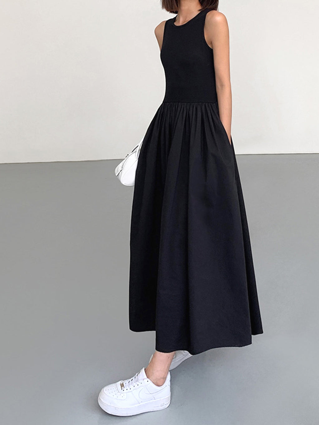 Vestido con cuello redondo Leisure