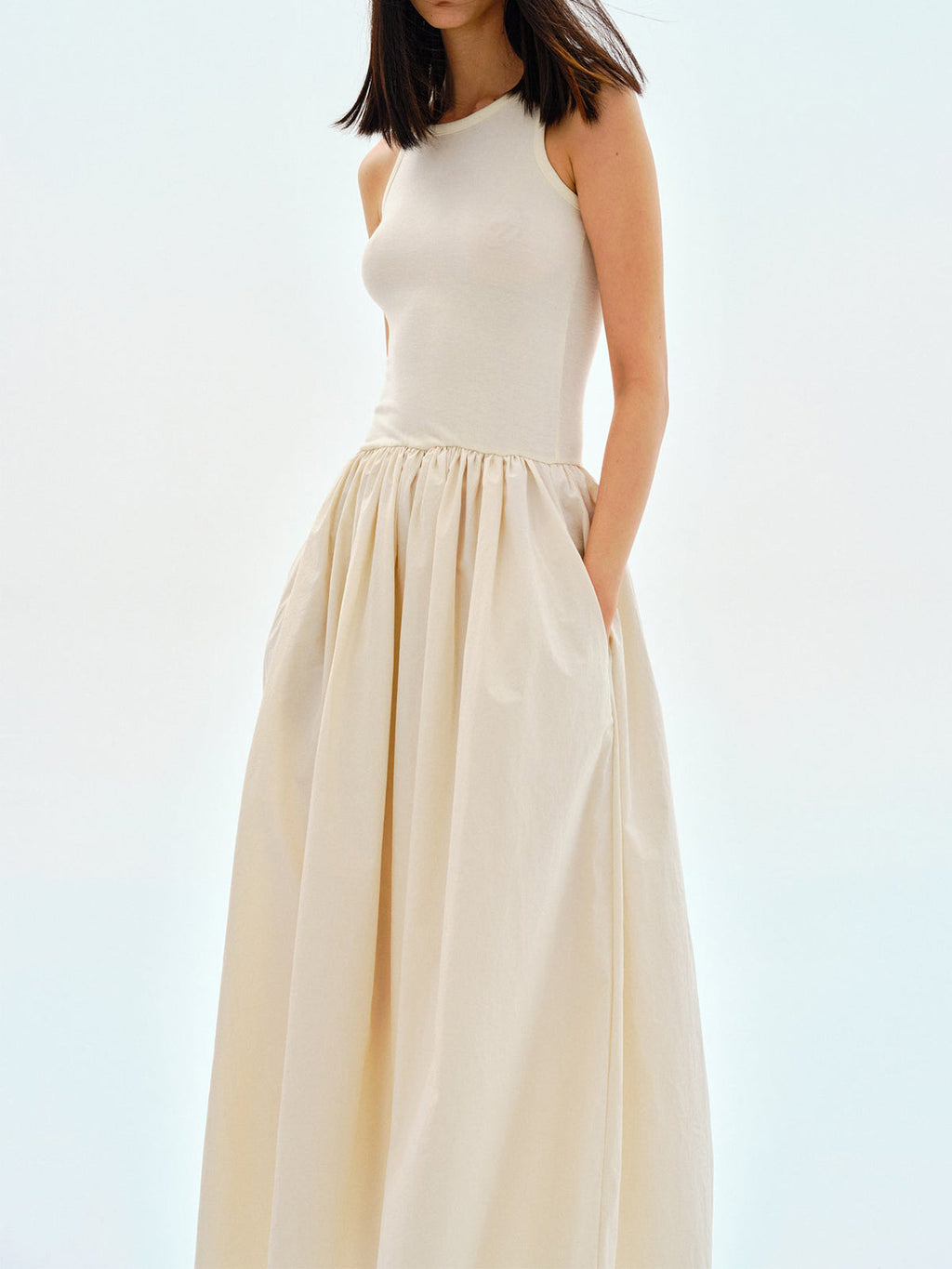 Vestido con cuello redondo Leisure