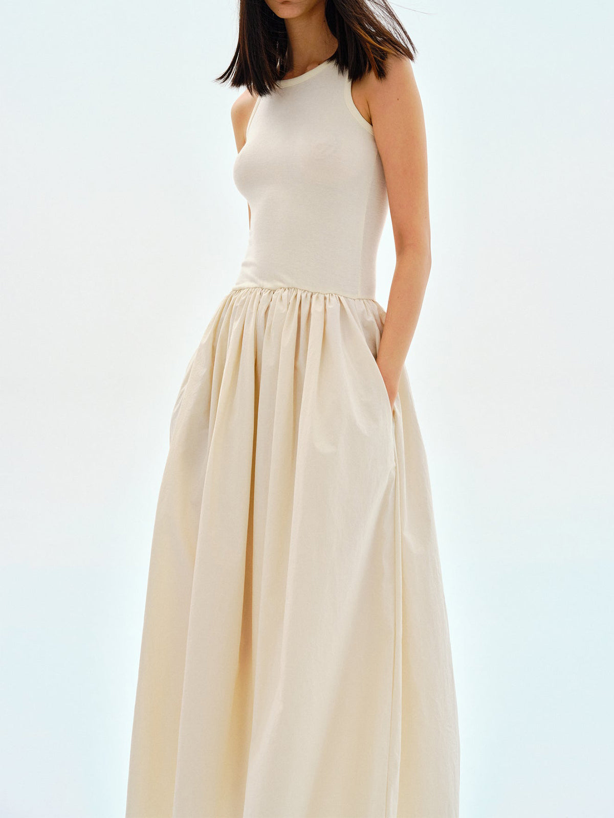 Vestido con cuello redondo Leisure