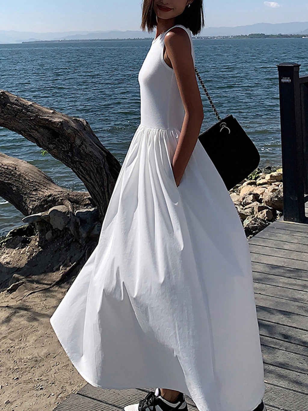 Vestido con cuello redondo Leisure